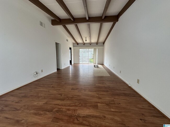 Building Photo - 1834 MONTCLAIR LANE C