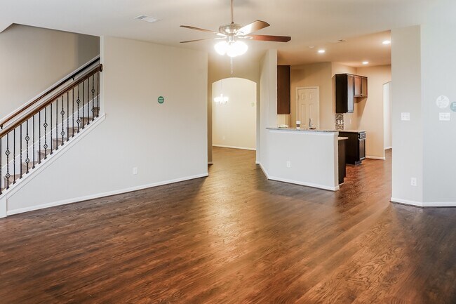 Foto del edificio - 19011 Woodland Leaf Ln