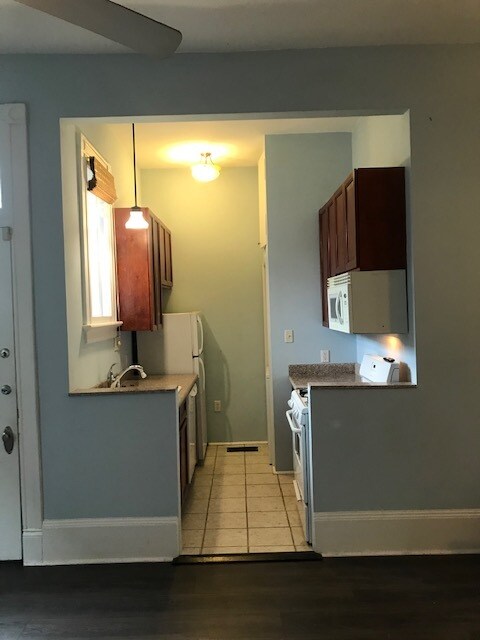 Foto del edificio - 816 Roosevelt Pl