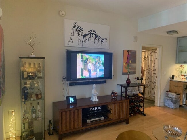 Foto del edificio - Gorgeous Condo in East Village!