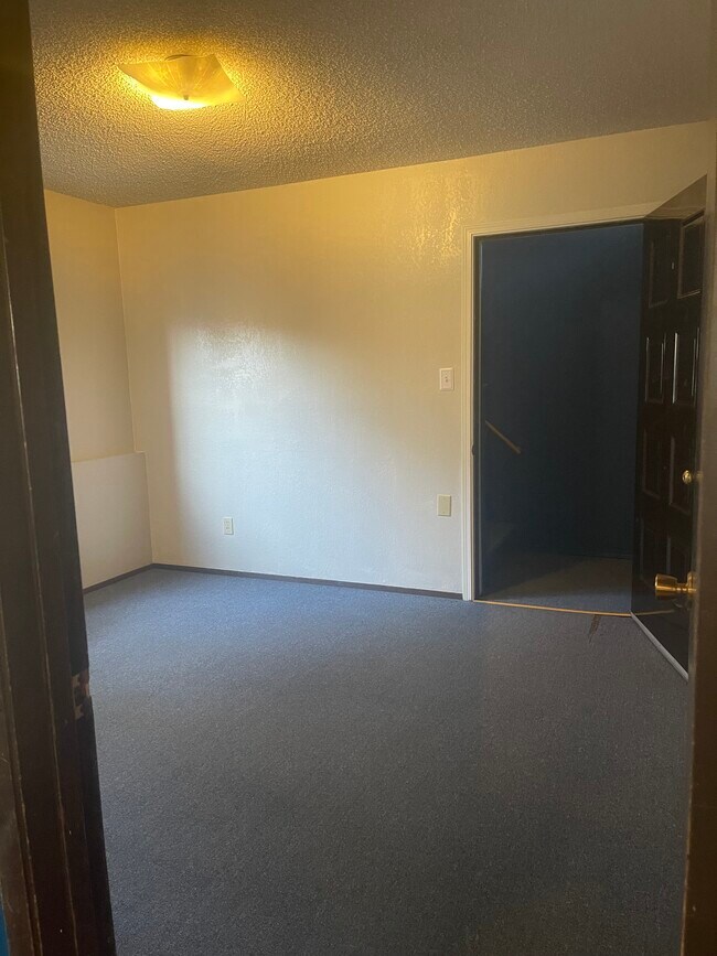 BEDROOM, view 1 - 1301 3rd St SE