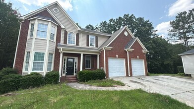 Building Photo - 1745 Collines Ave