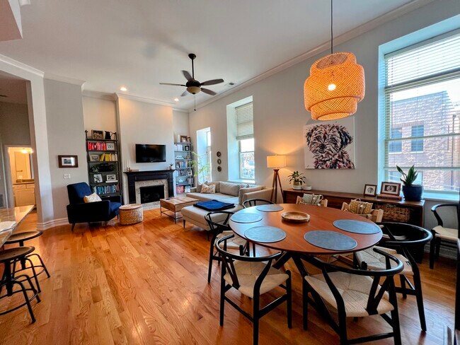 Foto del edificio - 1473 W Carmen Ave