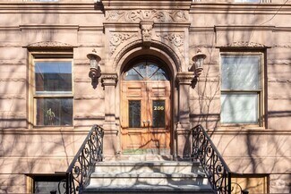 Building Photo - 264 9th St