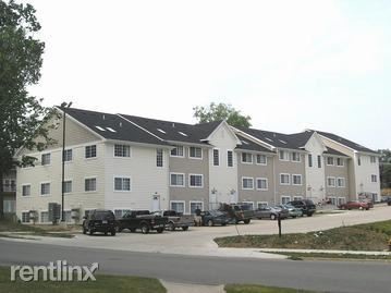 Primary Photo - 1315 Fraternity Village Dr