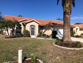 Building Photo - 16404 Kelly Woods Dr