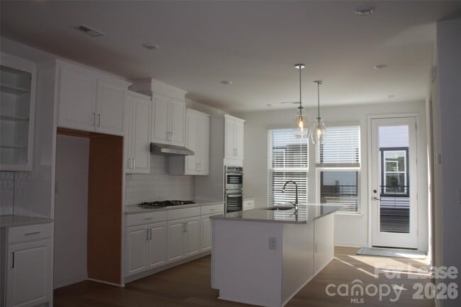 Building Photo - 743 Hoke Ln