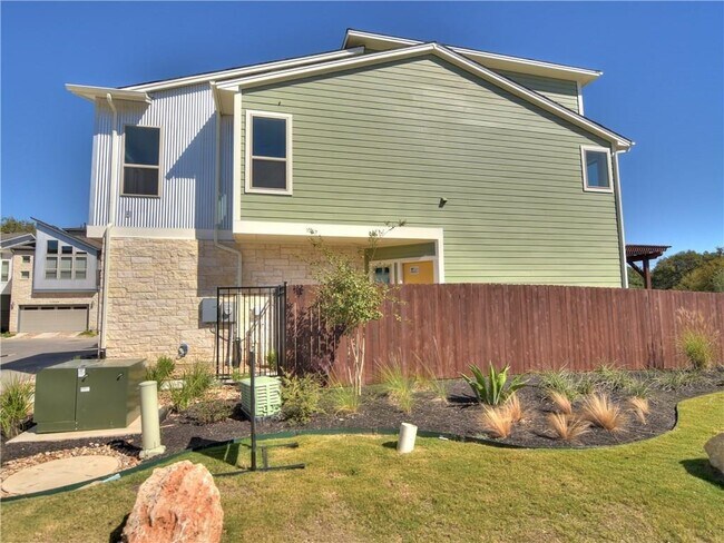 Foto del edificio - 9303 Cardinals Nest Ln