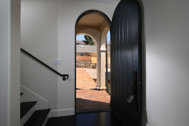 Foto del edificio - 2627 Hermosa Ave