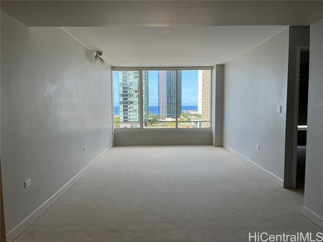 Building Photo - 1009 Kapiolani Blvd