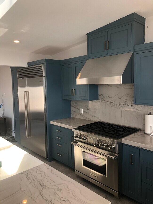 Foto del edificio - 30001 Zenith Point Rd