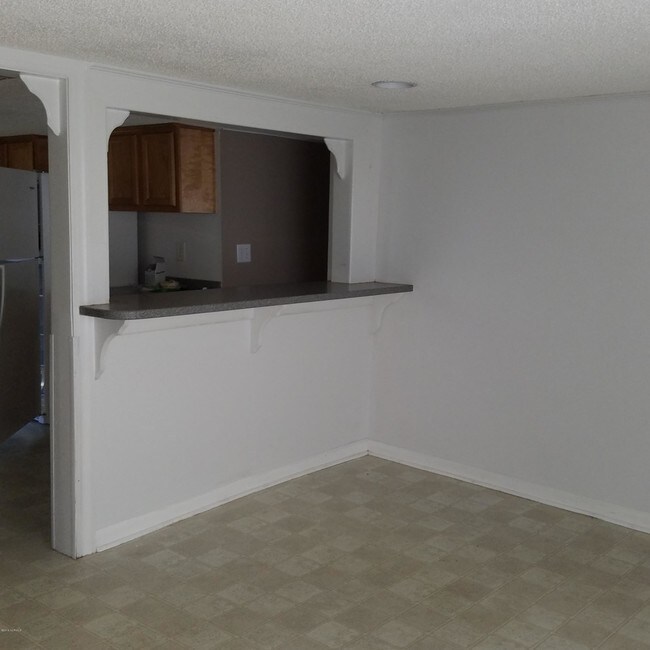 Building Photo - 739 Sloop Point Rd