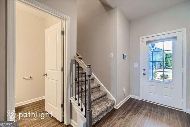 Foto del edificio - 4691 Electric Ave SW