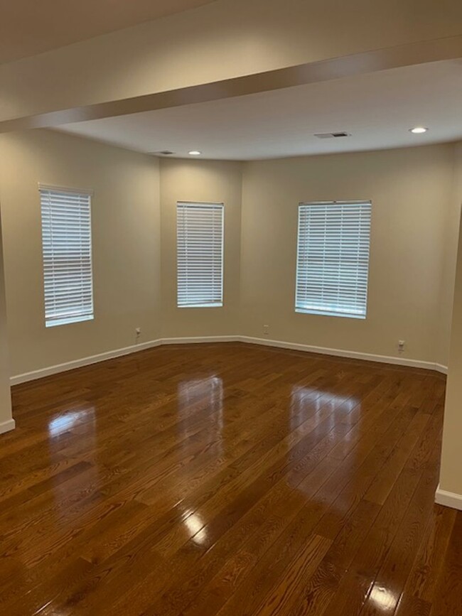 Building Photo - 3 Bedroom House For Rent - Walden NY