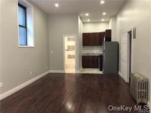 Primary Photo - 223 E 203rd St