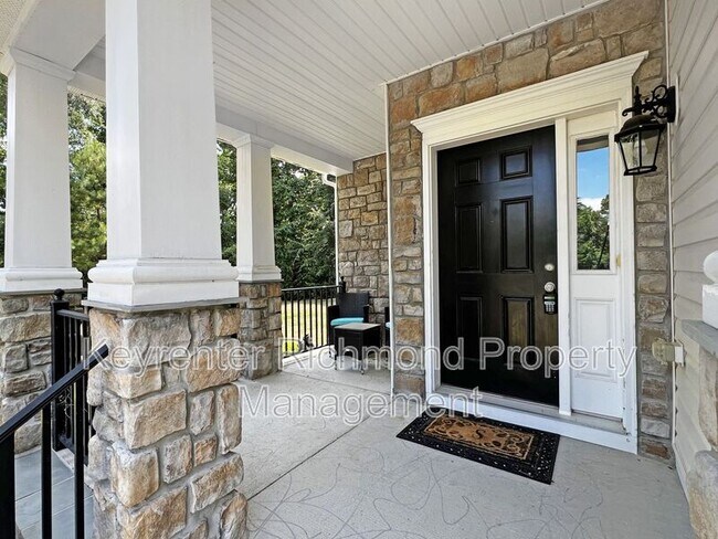Foto del edificio - 4112 Water Overlook Blvd