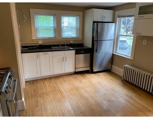 Primary Photo - 302 Clyde St