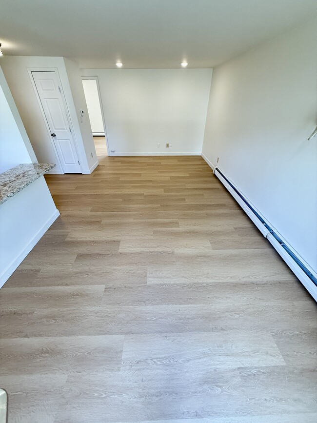 Building Photo - Ridge Lea Court