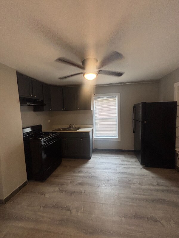 Primary Photo - 5208 S Kenneth Ave