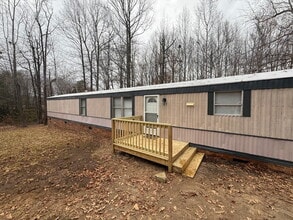 Building Photo - 381 Old Hickory Ln