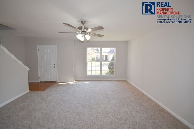 Building Photo - * PENDING* Great 3BD/2.5BA in Murfreesboro...