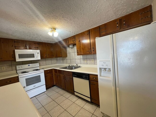 Building Photo - 122 Kitty Hawk Square