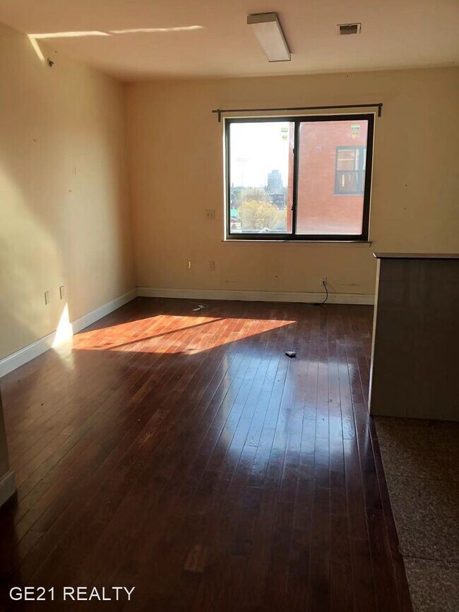 Building Photo - Studio, 1 bath House - 1224 N Carlisle St