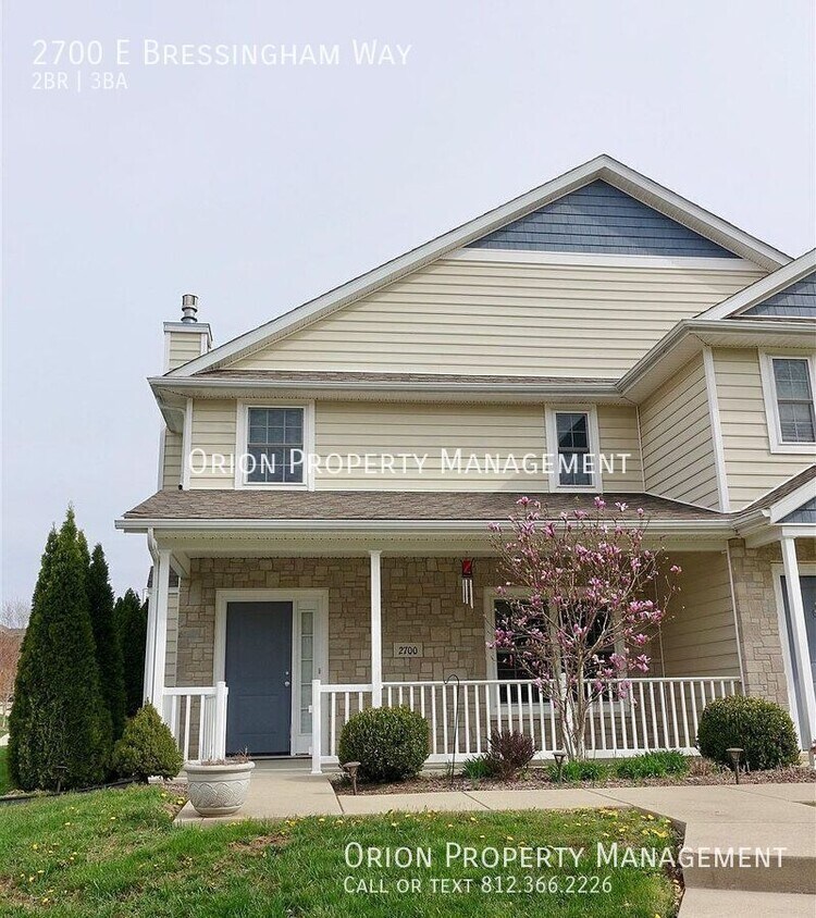Foto principal - 2700 E Bressingham Wy