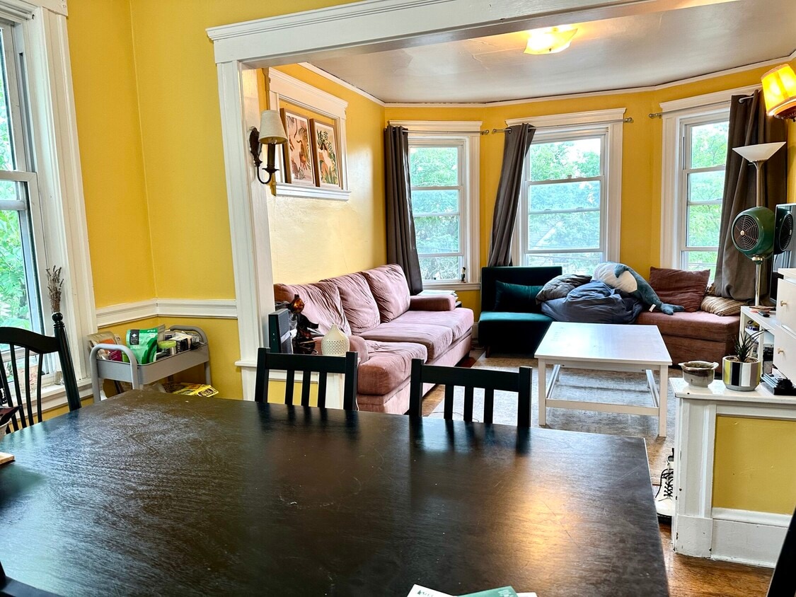 Primary Photo - 223 Summer St