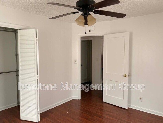Foto del edificio - 3503 W 43rd St