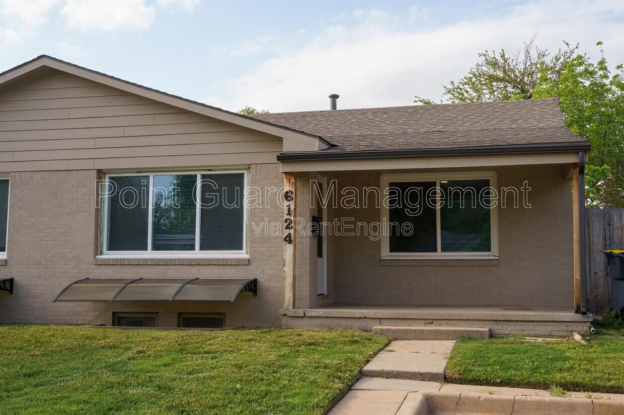 Primary Photo - 6124 E Oakwood Dr