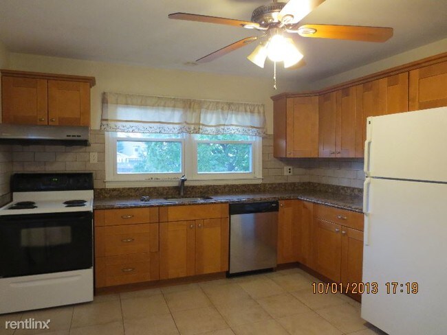 Foto del edificio - 4 br, 2.5 bath House - 4 Beechwood Court