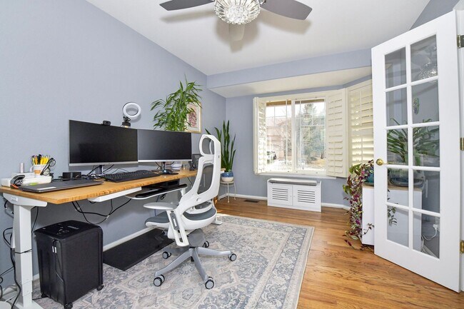 Foto del edificio - Spacious 2-Story with Mountain Views School District-20