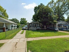 Building Photo - 1255 E Clay St