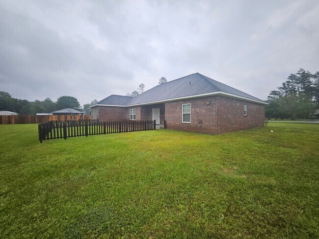 Building Photo - 155 Bob Nichols Dr