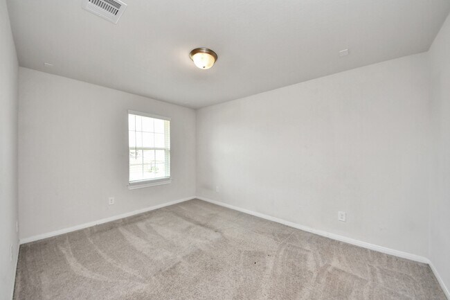 Foto del edificio - 4422 Sandhill Terrace Ln
