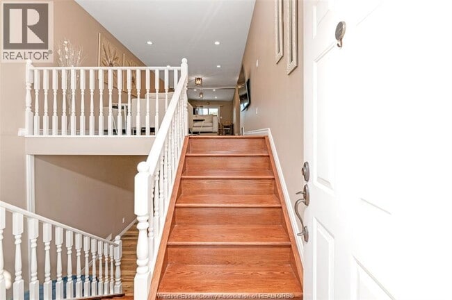 Building Photo - 2636 Teedie Cres