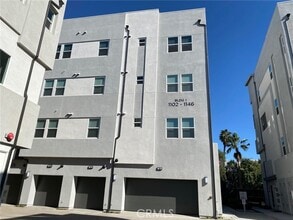Building Photo - 1110 S Urbana St