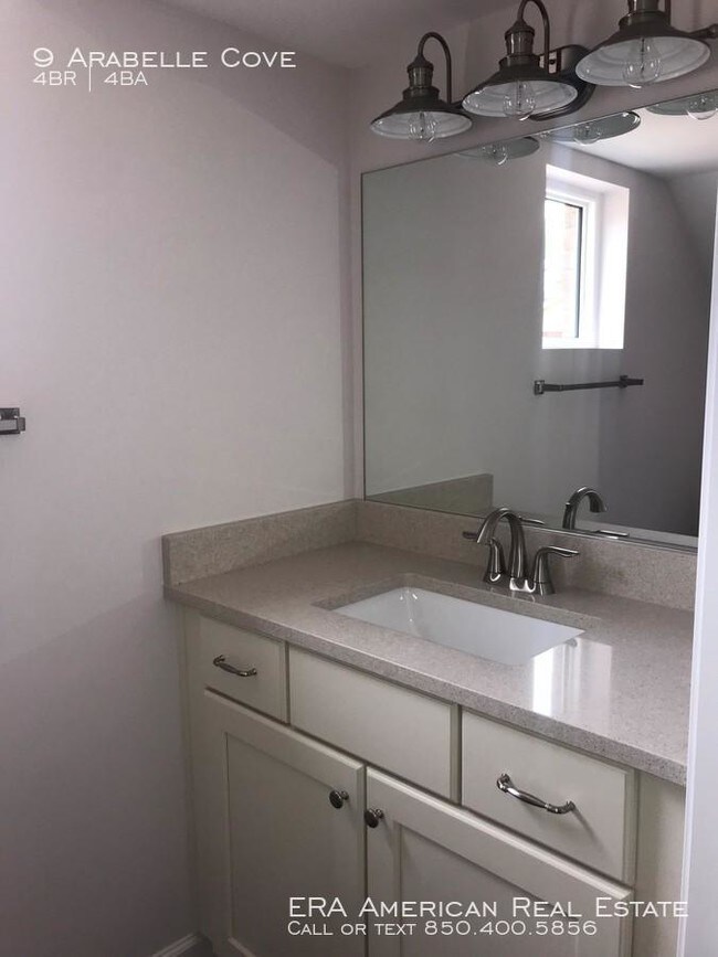 Building Photo - 4 bedroom in Valparaiso FL 32580