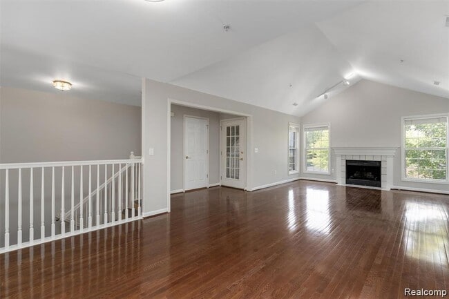 Building Photo - 28126 Carlton Way Dr