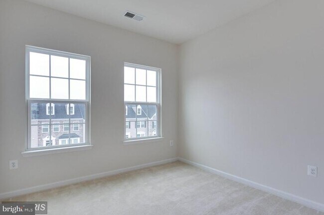 Foto del edificio - 1735 Rockledge Terrace