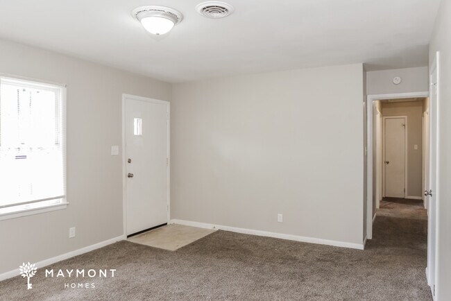 Foto del edificio - 612 Glasgow Rd NW