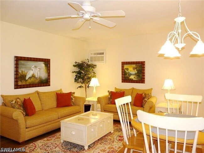 Foto del edificio - 167 N Collier Blvd