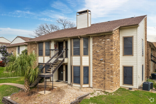 Building Photo - Cricket Hollow Apartments