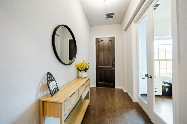 Building Photo - 2021 Cartway Ct