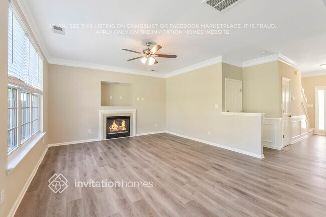 Foto del edificio - 9620 Forest Path Dr