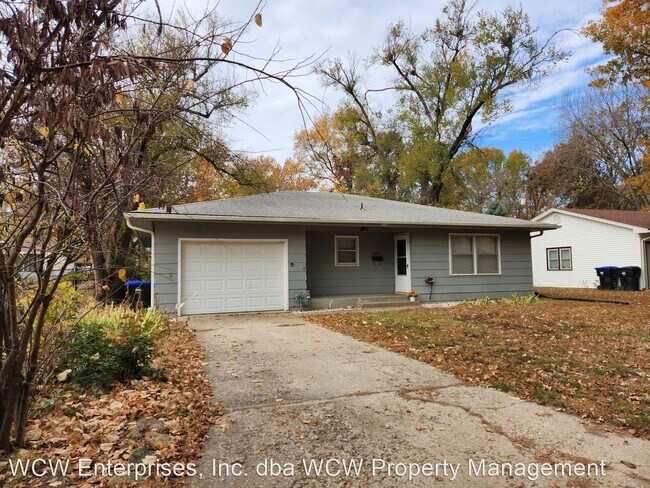 Foto del edificio - 3 br, 1 bath House - 2417 SW High Ave.
