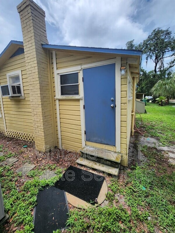 Photo - 309 W Comanche Ave Apartment