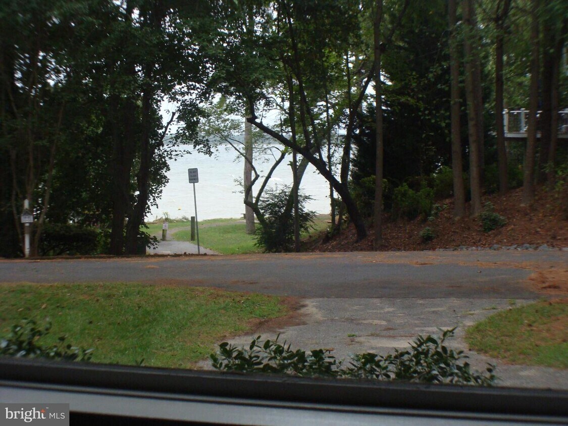 603 Lake Dr, Lusby, MD 20657 House Rental in Lusby, MD