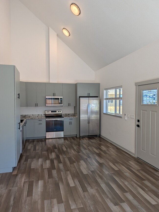 Building Photo - 412 Azalea Ct